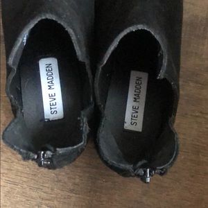 steve madden laramie suede cutout ankle boot